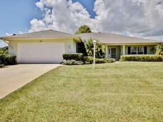 122 Thunderbird Dr, Sebastian, FL 32958-6278