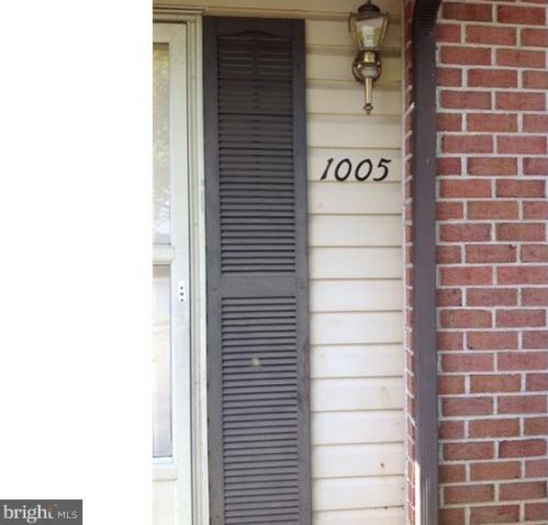 1005 Hemlock Pl, Huntingdon Valley, PA 19006-1715