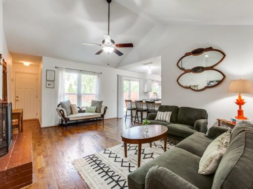 1135 Midway Dr, Richardson TX  75081-3634 exterior