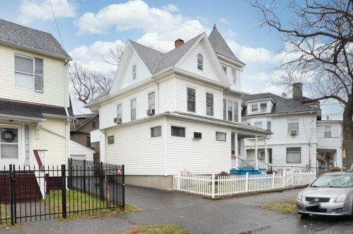 28 Laurel Ave, Bridgeport, CT 06605-1123