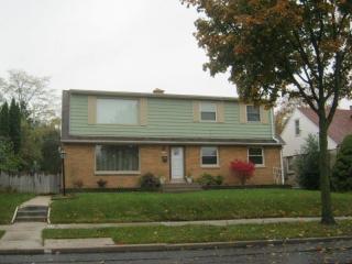 7345 Medford Ave, Milwaukee WI  53218-3834 exterior