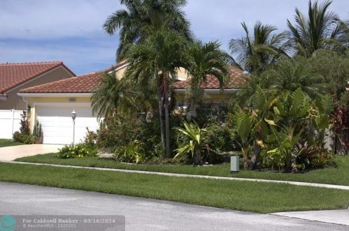 9696 Tavernier Dr, Boca Raton, FL 33496-2106