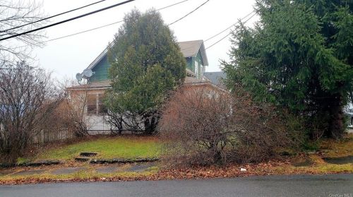 8 Cooper Ave, Liberty, NY 12754-2106