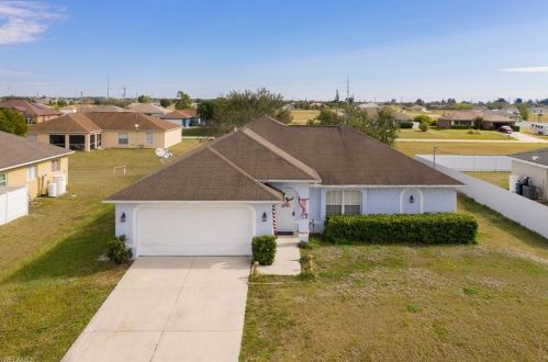 2213 1st Pl, Cape Coral, FL 33909-4246