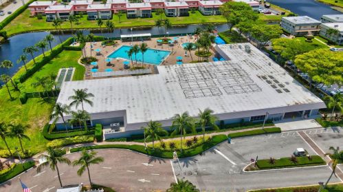 260 Saxony F, Delray Beach FL  33446-1838 exterior