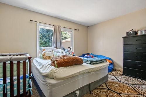 10332 Hunt Ave, South Gate CA  90280-6804 exterior