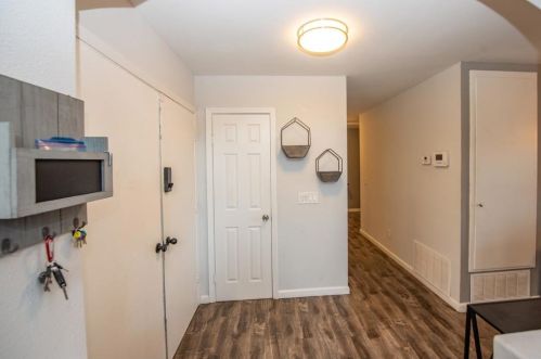 1031 Gale St, Escondido CA  92027-1230 exterior