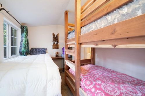 2601 Pinter Ave, South Lake Tahoe CA  96150-3015 exterior