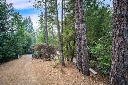13425 Wild Life Ln, Grass Valley CA  95945-7928 exterior