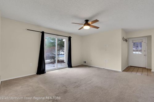 710 Ivy Ct, Jackson Twp NJ  08527-4101 exterior