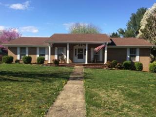 1211 Poplar Ct, Greeneville, TN 37743-6633