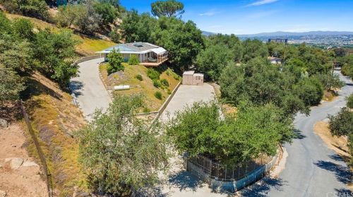 47445 Rainbow Oaks Dr, Temecula CA  92592-2937 exterior