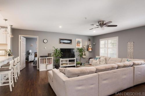2037 Burton St, San Diego, CA 92111-7054