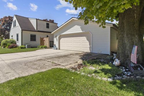 802 25th St, Two Rivers WI  54241-2302 exterior