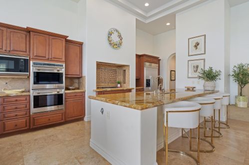 81530 Carboneras, La Quinta CA  92253-8219 exterior