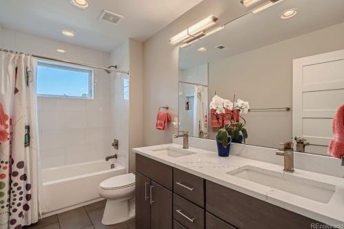 1140 Cook St, Denver CO 80205-5010 exterior