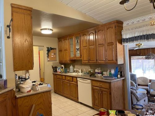 3113 Shelly Ln, Bakersfield, CA 93306-3538