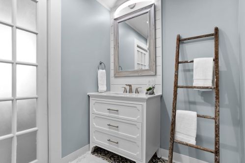 345 Fannie St, Mc Donald PA  15057-1271 exterior