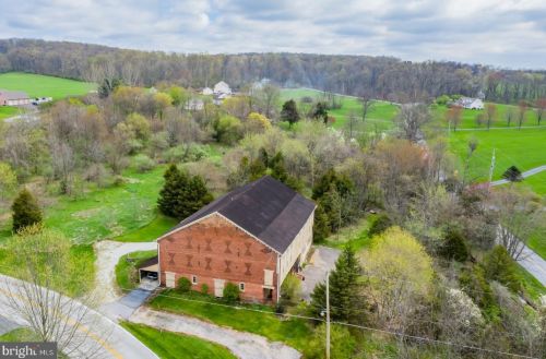 440 Franklin Church Rd, Siddonsburg PA  17019-9766 exterior