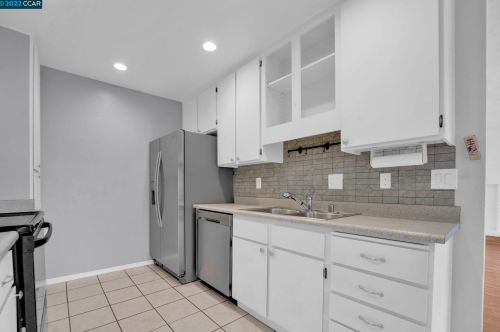 1570 London Cir, Benicia CA  94510-1339 exterior