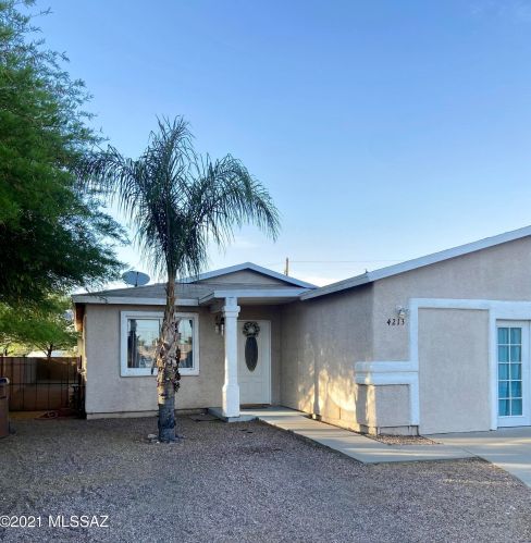 4213 Market St, Tucson, AZ 85706-4880