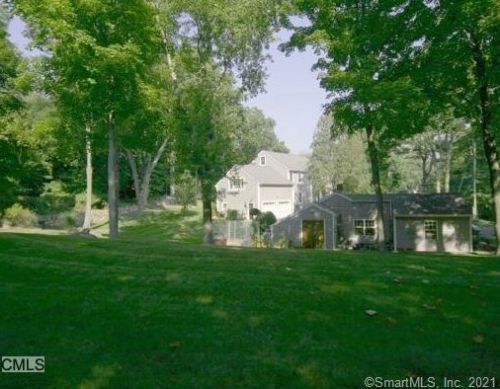 16 Woodley Rd, Stamford, CT 06903-4005