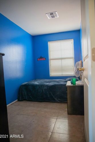 7752 Bonitos Dr, Phoenix AZ  85035-5076 exterior