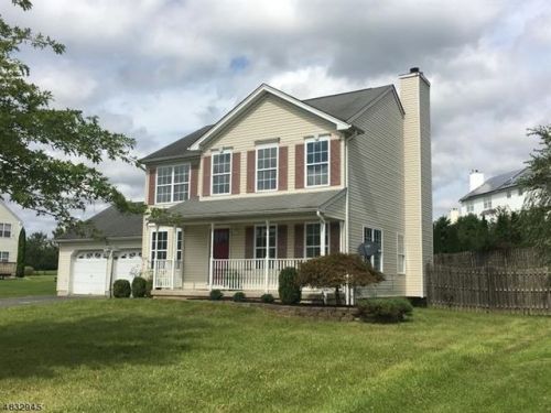 63 Shippen Rdg, Oxford, NJ 07863-3238
