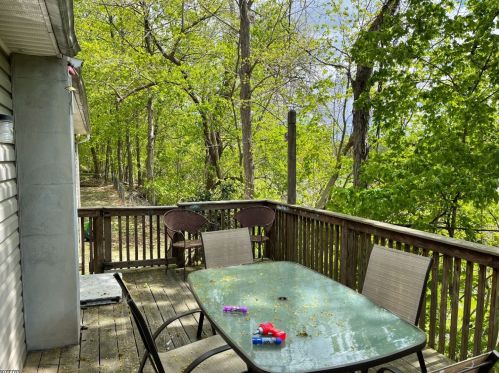 19 Lawnwood Ave, Fredon NJ  07860-2117 exterior