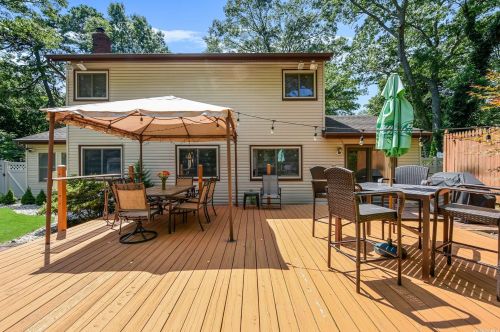33 Marc Dr, Panamoka NY  11961-2105 exterior