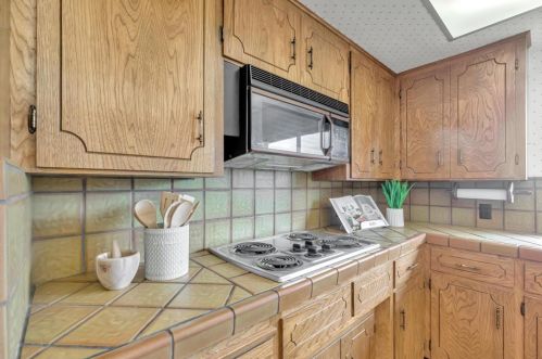 231 Donald Dr, Hollister CA  95023-6361 exterior