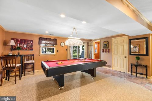 117 Monticello Dr, Riverton NJ 08077-4377 exterior