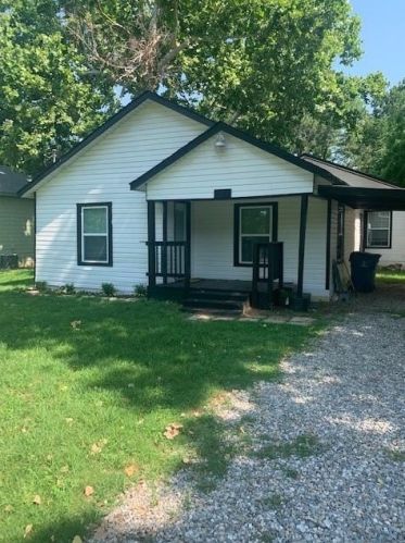 2517 Walker St, Denison, TX 75020-1435