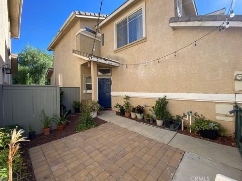 30422 Daisy Ct, Santa Clarita CA  91384-3779 exterior