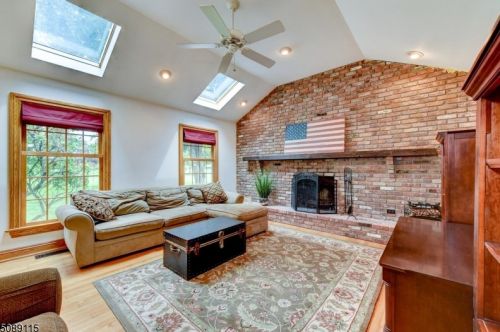 15 Country Club Dr, East Amwell Township NJ  08551-1902 exterior