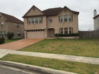 2060 Club Xing, New Braunfels TX  78130-2462 exterior