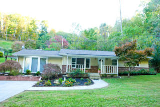 282 Little Cove Creek Rd, Caryville, TN 37714-3149