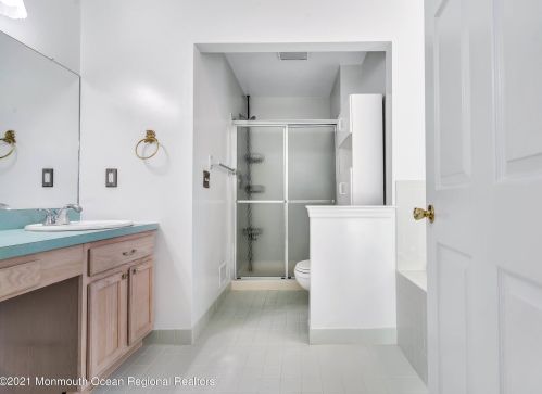 305 Bartley Rd, Jackson Twp NJ  08527-1166 exterior