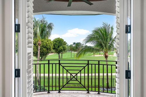 121 Royal Palm Way, Boca Raton FL 33432-7940 exterior