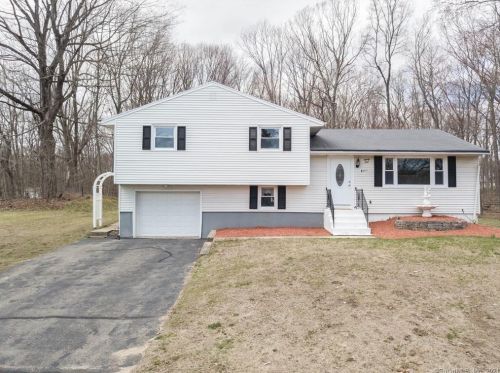 21 Bronson Rd, Waterbury, CT 06712-1002