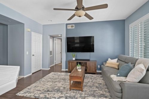 8146 Parkside St, Chino CA  91708-9313 exterior