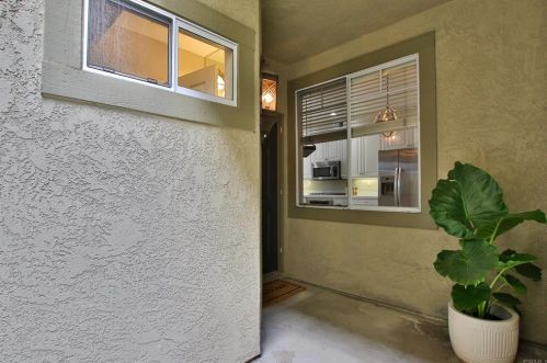 3691 Ruette De Vl, San Diego, CA 92130-3505