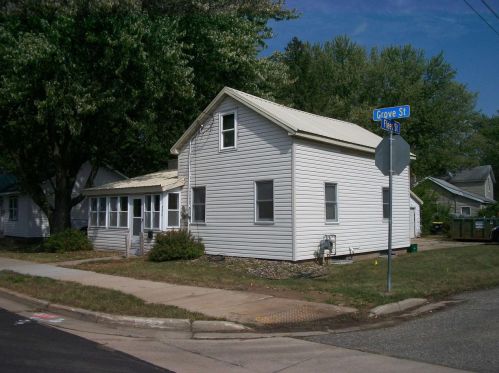 320 Grove St, Mauston, WI 53948-1204