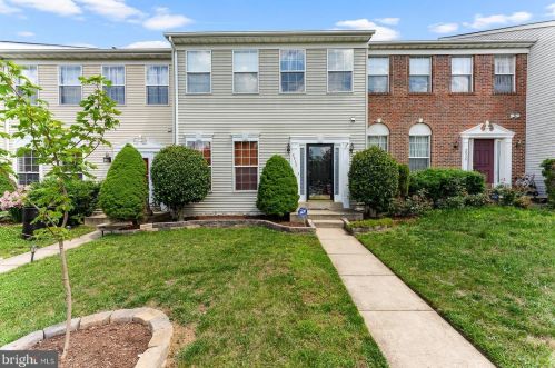 2537 Sylvan Moor Ln, Woodbridge, VA 22191-6324