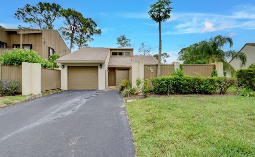 310 Wood Dale Dr, West Palm Beach, FL 33414-4718