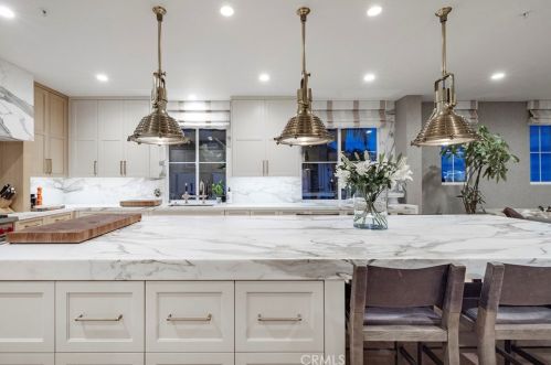 12 Tidal Surf, Newport Beach CA  92657-1905 exterior