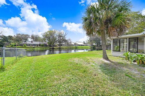 4370 Westlake Dr, Titusville FL  32780-5995 exterior