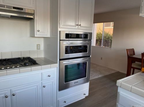 21417 Angela Yvonne Ave, Santa Clarita, CA 91350-3708