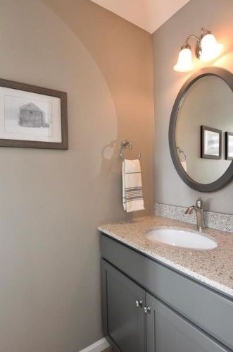 4438 Bachman Dr, Schnecksville PA  18078-2246 exterior