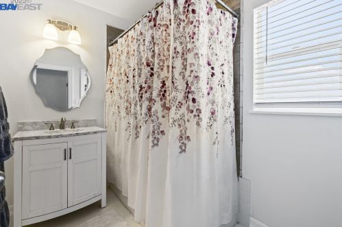 3401 Dakota St, Oakland CA 94602-3801 exterior